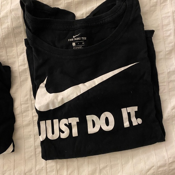Nike Tshirt Bundle!! - Picture 2 of 3